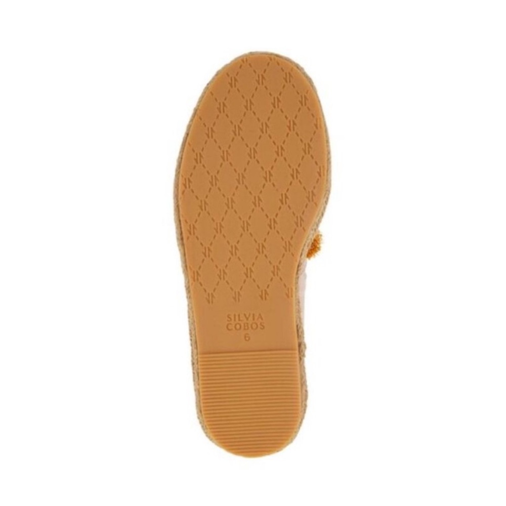 NWOB Silvia Cobos Espadrille Slip On Flower Detail Women's Shoes - Picture 2 of 13
